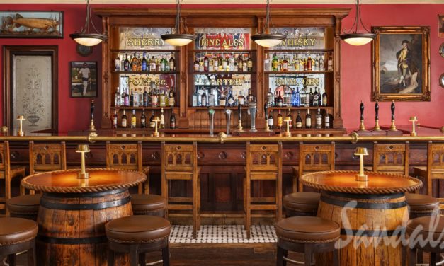 Sandals Dress Code 2026: What to Wear to Every Restaurant