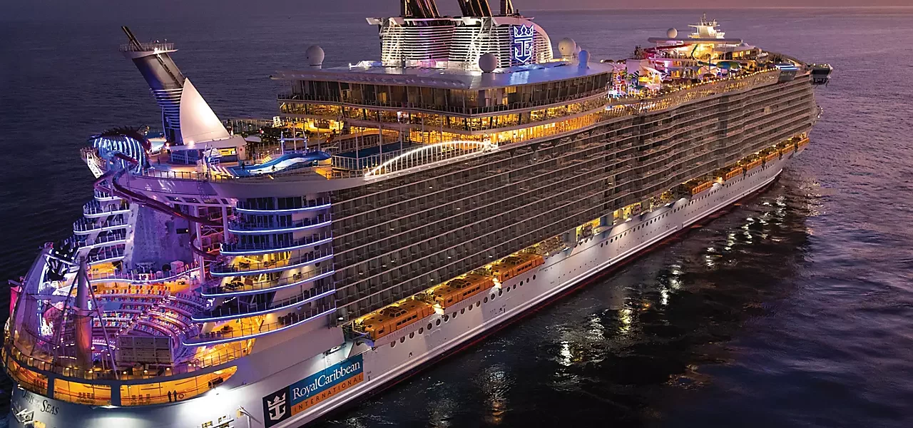 Virgin Voyages vs Royal Caribbean 2026: Which Cruise Line Is Better?